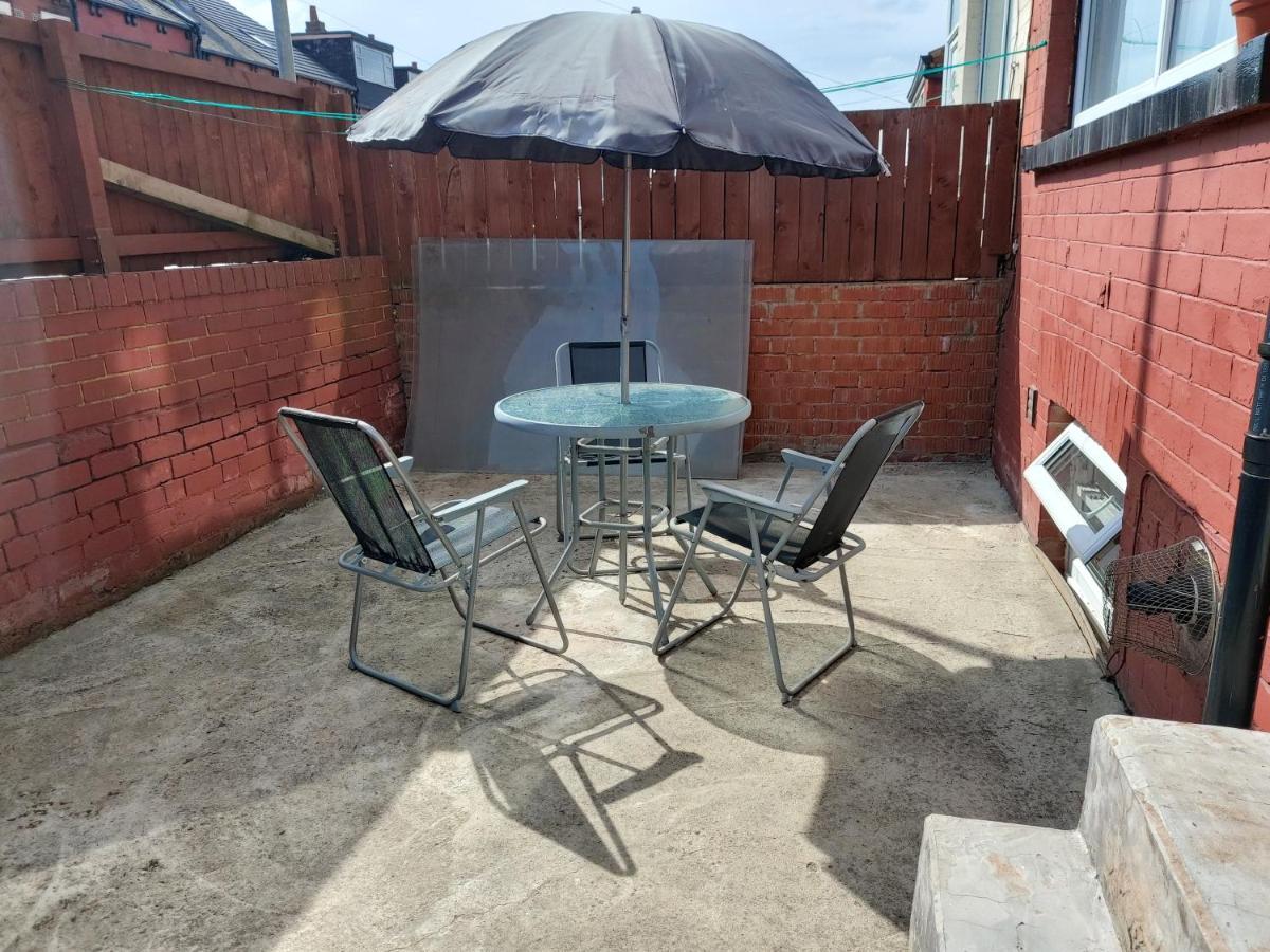 Lovely Studio-Flat With Free Parking, Free Wifi. Лидс Экстерьер фото